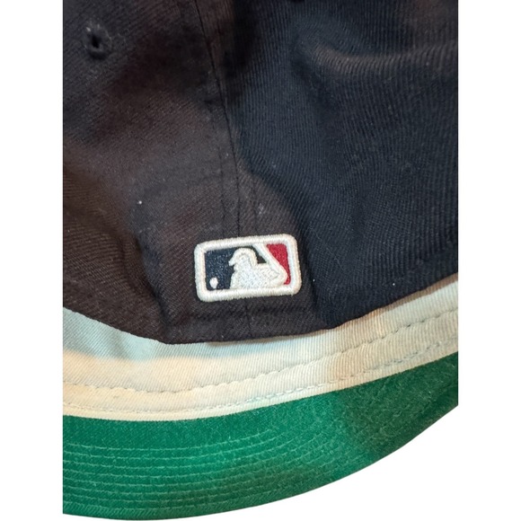 Philadelphia Phillies New Era MLB Fitted Hat Black Burgundy Size 7 1/4 - Picture 3 of 8